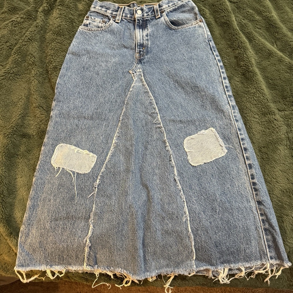 Levi's Denim Maxi Skirt Girls Size 14 Button Light Wash Y2K Distressed Boho Raw